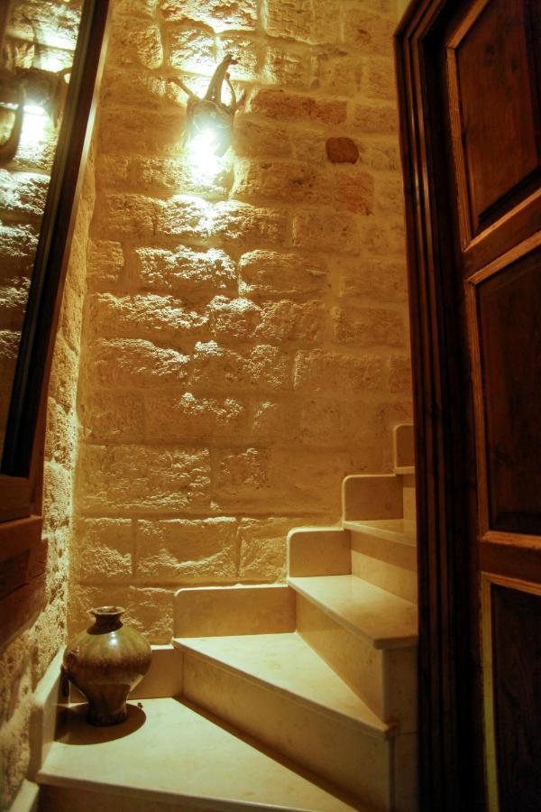 3 Archi B&B ตรานิ ภายนอก รูปภาพ