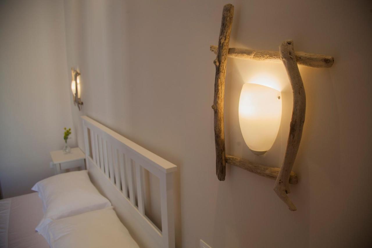 3 Archi B&B ตรานิ ภายนอก รูปภาพ